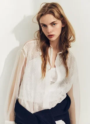 Жіноча напівпрозора біла сорочка з органзи з мереживом zara розмір м