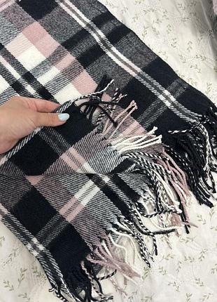 Великий теплий шарф в клітинку