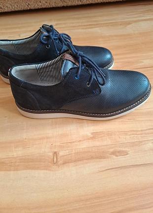 Туфлі до школи