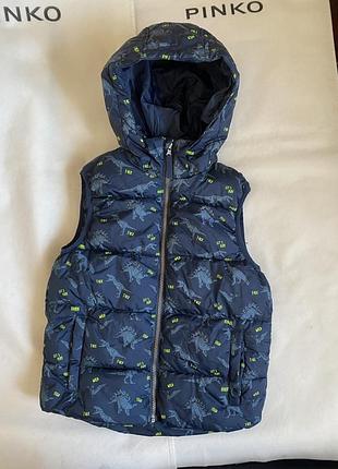 Жилєтка h&m на хлопчика 9-10років