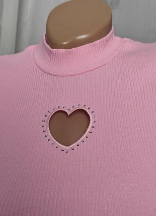Розовый топ в рубчик с сердечком