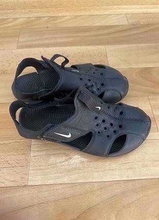 Босоніжки на хлопчика nike