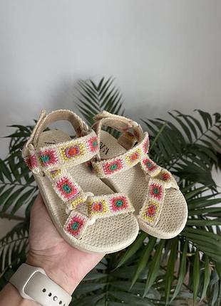 Босоножки zara