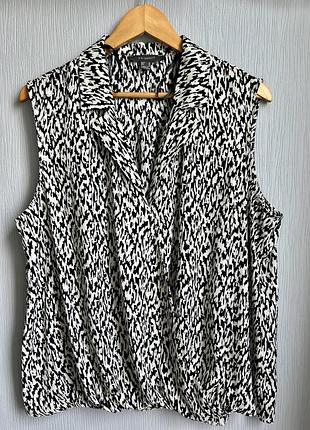 Красива брендова блуза без рукавів великий розмір
