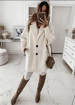 Стильное пальто кашемир.