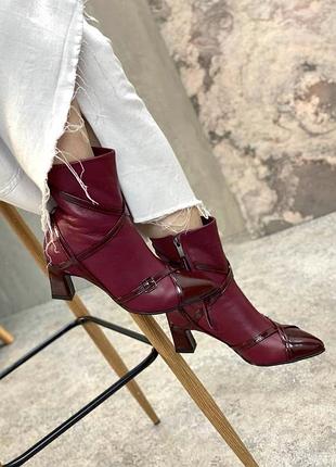 Ексклюзивні ботильйони 2025 з італійської шкіри на підборах бордо