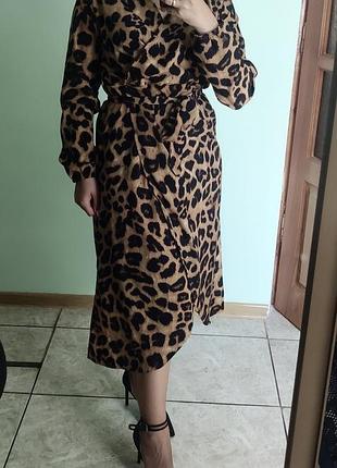 Тигрове плаття, тигрова сукня