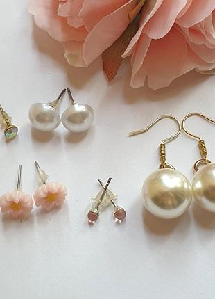 Пять пар базовых серьг