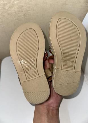 Босоніжки сандалі 4