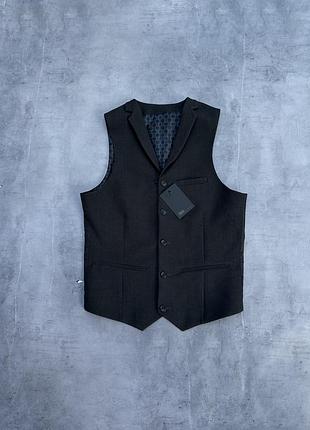 Чоловіча класична жилетка asos нова