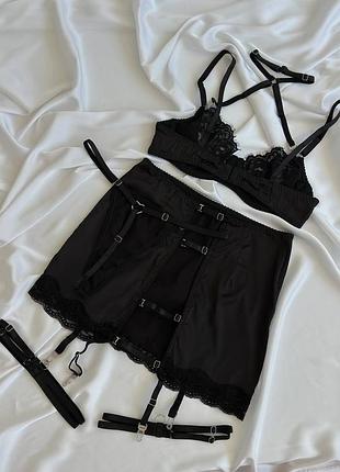 Еротична жіноча білизна комплект чорний