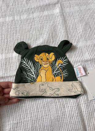 Нові шапки бренду disney (9-12 м.)