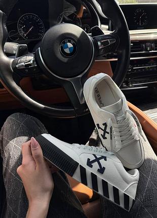 Off white low vulcanized 9
