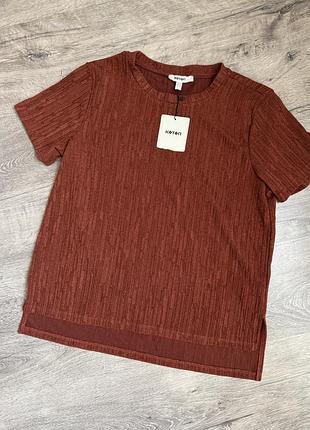 Футболка жіноча