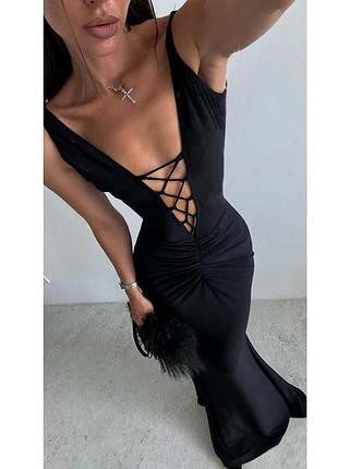 Распродажа платье prettylittlething со шнуровкой на груди