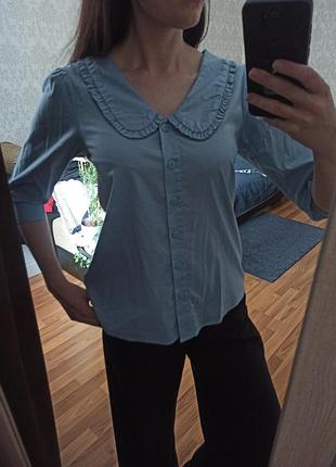 Вишукана блуза з декоративним коміром