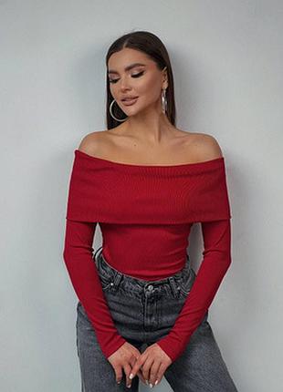 Жіночий світер червоний bershka