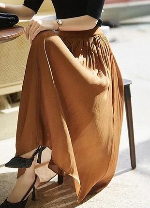 Максі спідниця кольору кемел bershka, розмір s/m