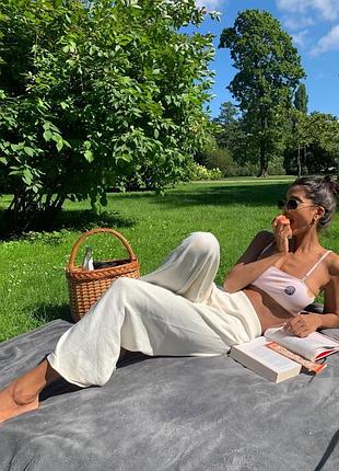 Aveclo штани білі хлопкові ave clo брюки світер