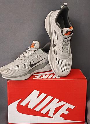 Чоловічі спортивні кросівки у сітку світло-сірі nike air zoom x react