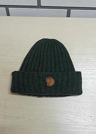 Шапка від бренду fjallraven