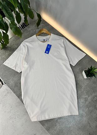 Футболка adidas