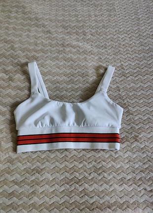 Топ спортивний