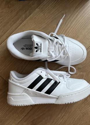 Кеди addidas