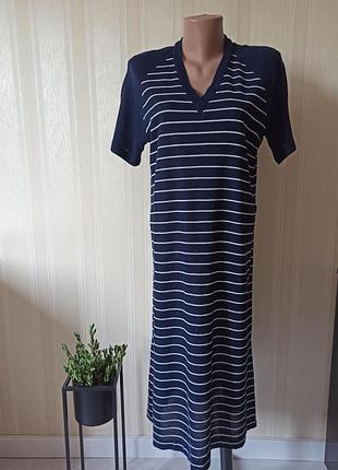 Женское вязаное платье