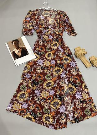 Плаття жіноче з розрізом