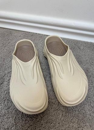 Crocs echo wave almond чоловічі  крокси в бежевому  кольорі