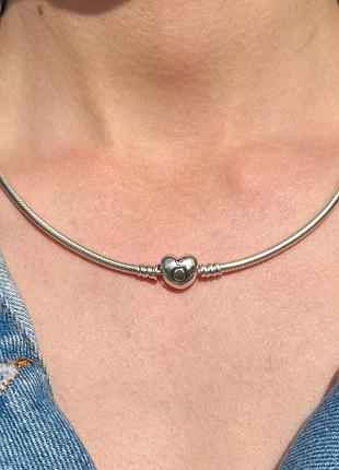 Серебряное колье в стиле пандора с застёжкой в форме сердца, длинна 45 см, вес 30.87 гр, 925 проба, таиланд.