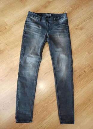 Джинсы женские черные с потертостями