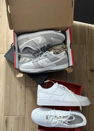 Оригінальні кросівки nike  моделі: 	•	nike air force 1 (білі, класика) , dunk low grey/white (сіро-білі) — не ориг, ціна: 2500 грн