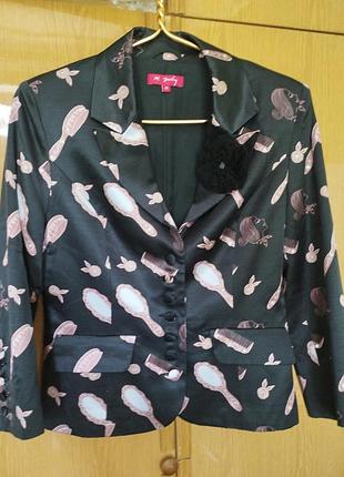 Пиджак женский новый натур.шелк/коттон/ацетат р.46-48 derby
