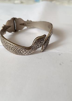 Браслет змія