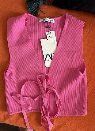 Ярко розовый том майка zara