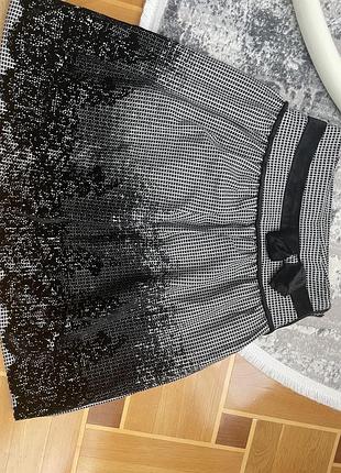 Спідничка міді в клітку