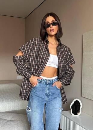 Жіноча сорочка в клітинку фланель з рваними рукавами картата коричнева бежева рожева