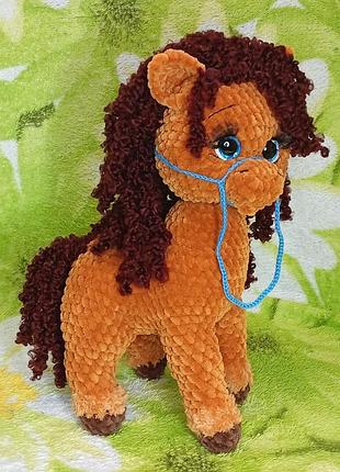 Лошадки з плюшевої пряжі