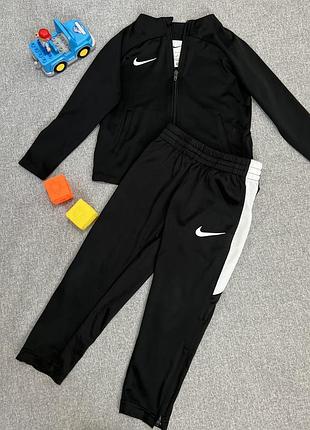 Костюм nike, оригінал на вік 4-5 років (до 116см)