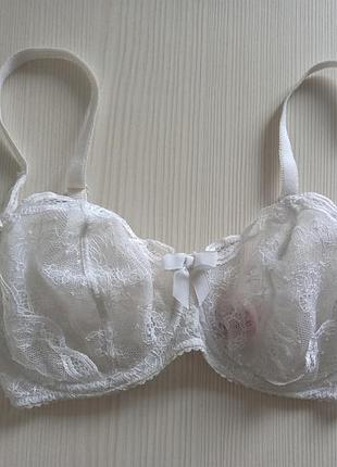 Красивий бюст agent provocateur