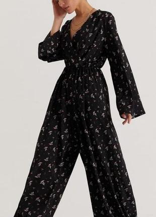 Комбинезон брючный палаццо на запах искусственный шелк