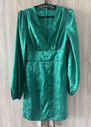 Сукня з довгим рукавом