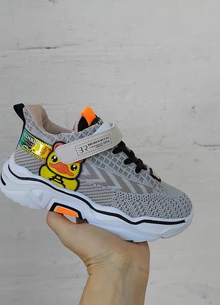 Дышащие кроссовки для физкультуры