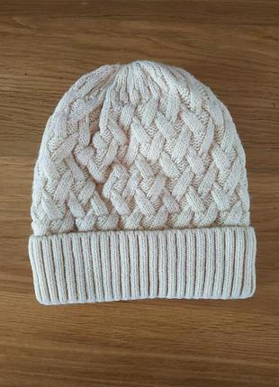 Шапка тепла leoberg