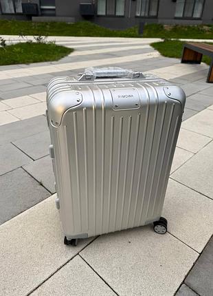 Валіза в стилі rimowa cabin ручна поклажа. алюміній cabin size