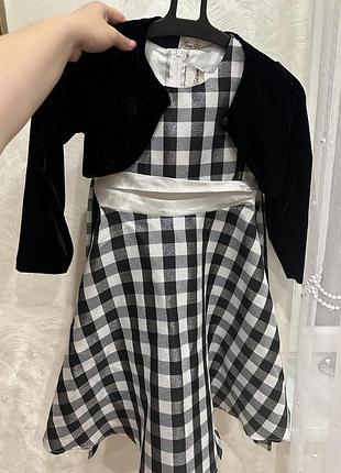 Продам святкову сукню rare editions 👗✨  📏 розмір: 6 (на вік приблизно 5–6 років) 📌 стан: як нова, одягнена 1 раз ціна: 550 грн