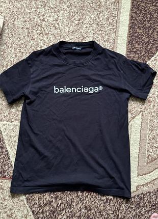 Футболка balenciaga