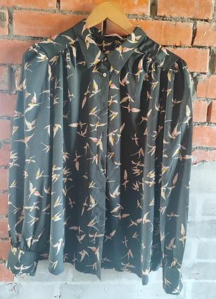 Супер блуза темного зеленого кольору в ластівках